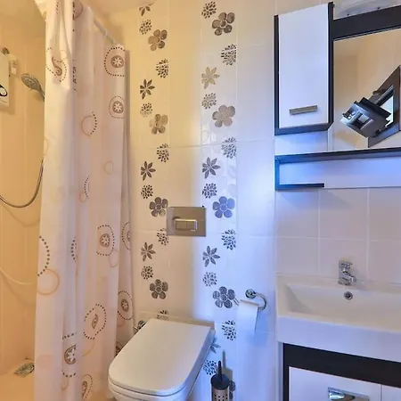 וילה Sleeps 6, Stunning Sea View Private Pool Awz 278 קלקן